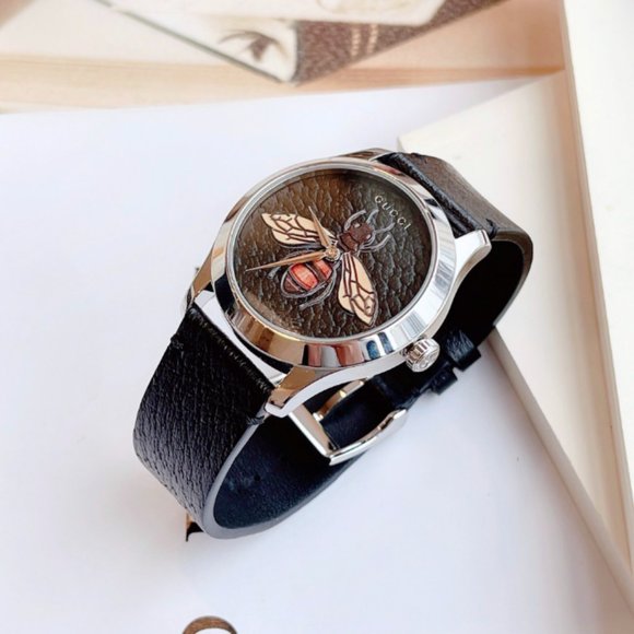 🔥 Gucci Women's G-Timeless Bee Watch - Picture 1 of 5